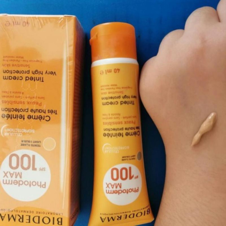 ضد آفتاب رنگی بایودرما مدل SPF 100 (حجم 40 میلی لیتر)