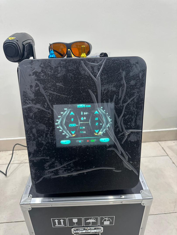 کیوسئویچ ناب وی رو میزی